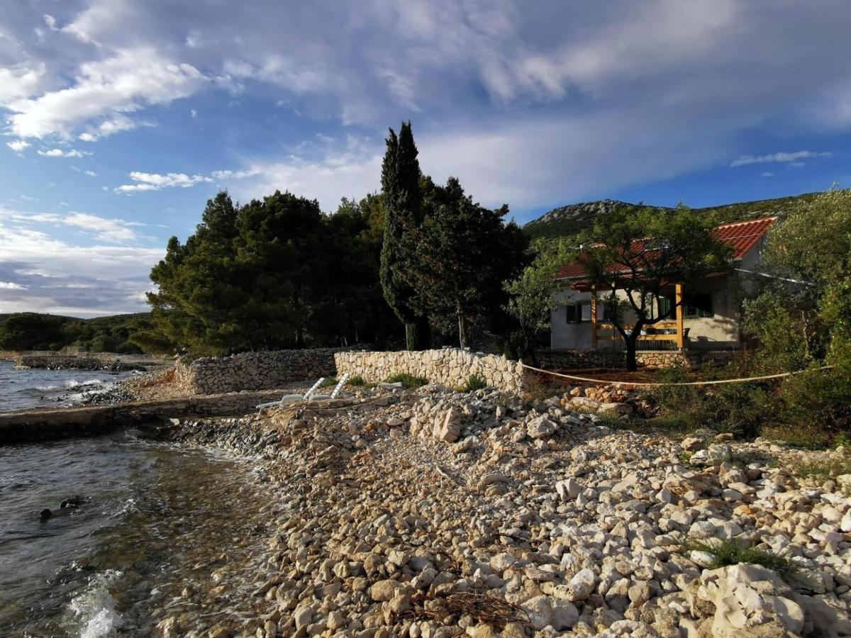 Kuca Za Odmor Obitelji Pedisic Villa Banj ภายนอก รูปภาพ